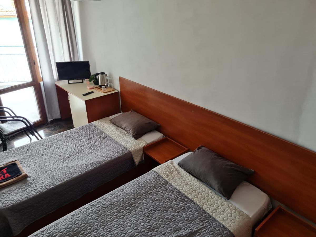 Алми Almi Hotell Sveti Vlas Exteriör bild