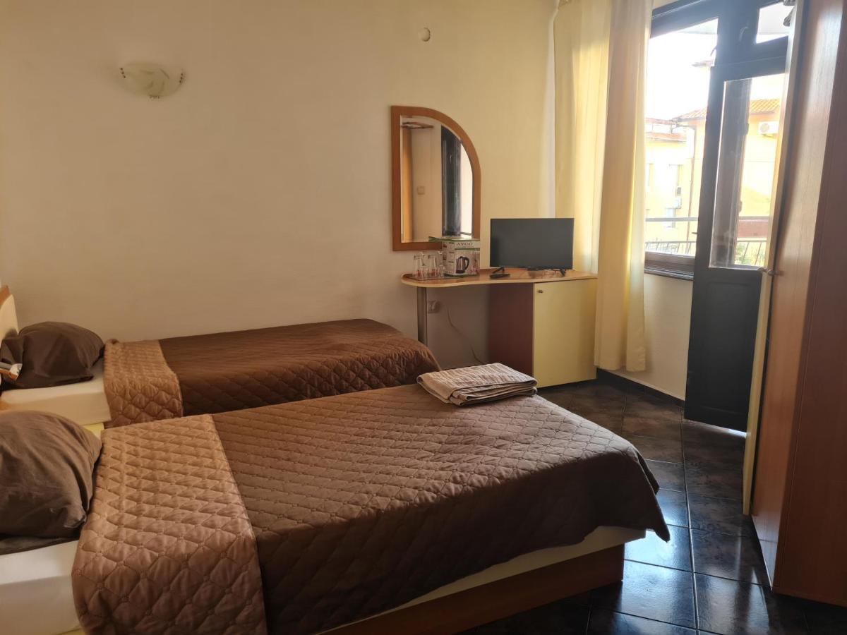 Алми Almi Hotell Sveti Vlas Exteriör bild